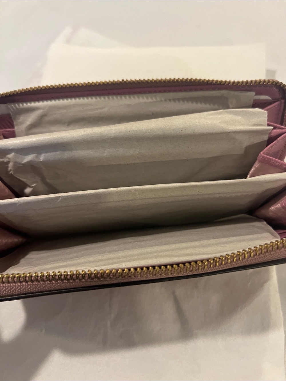 kate spade dusty peony (682) zip-around wallet - Picture 2 of 5